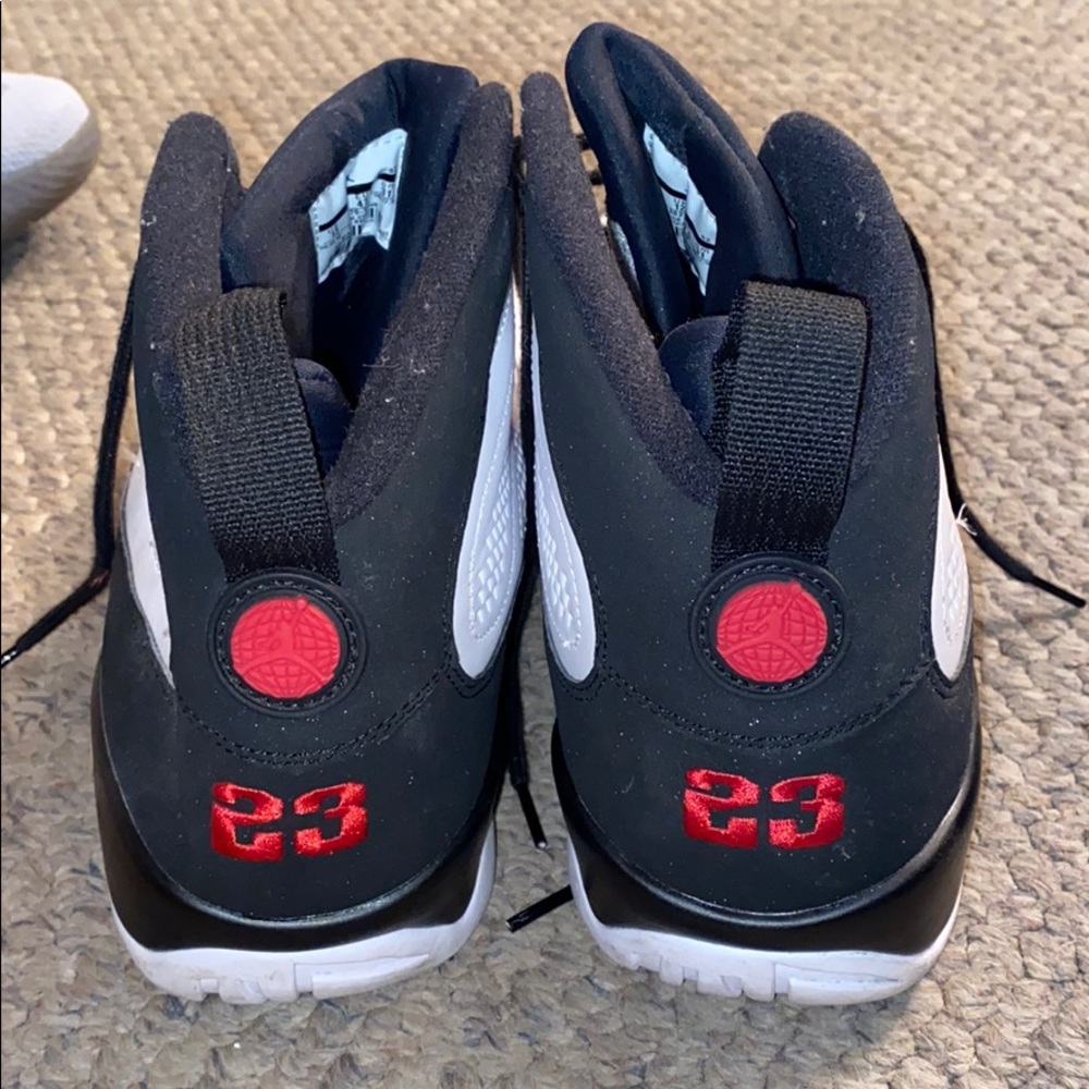 men’s sneakers